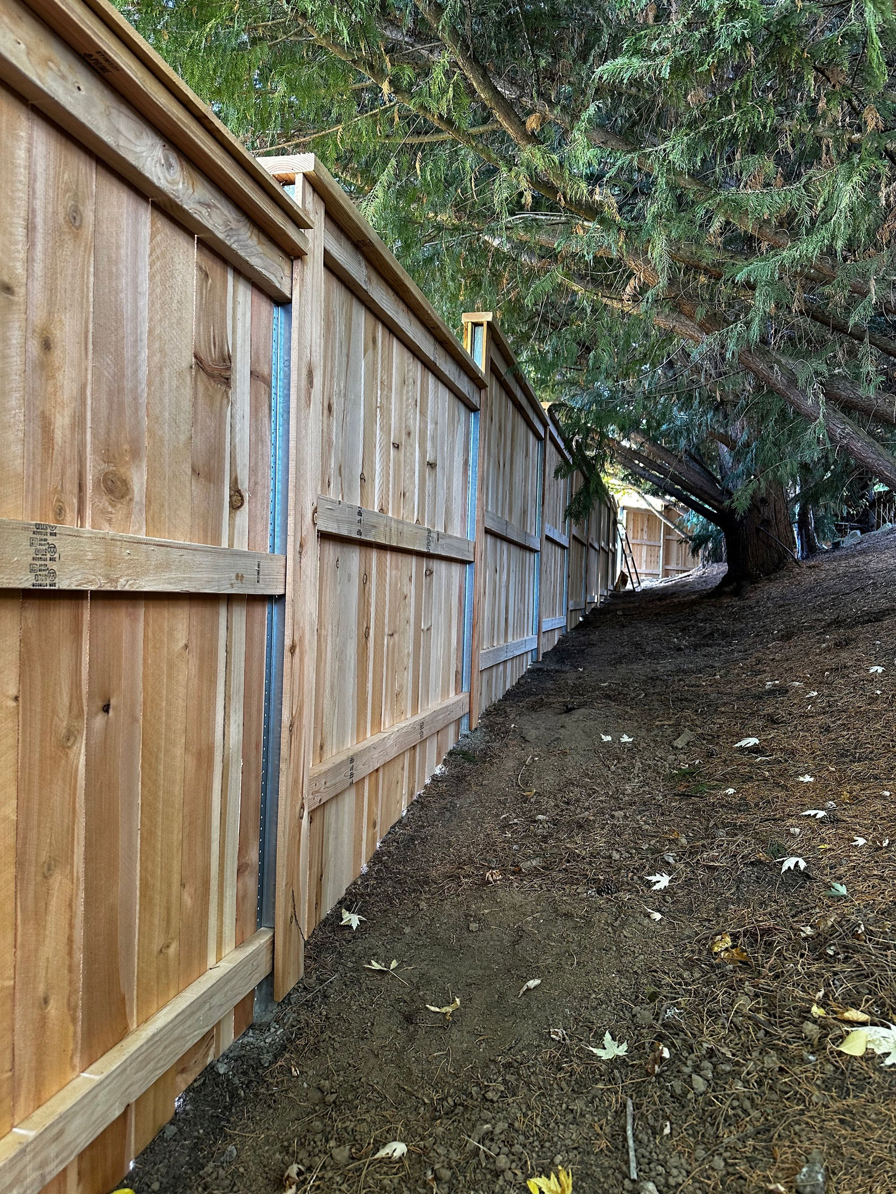 Wood fencing project by Weeping Willow for a Hillsboro area yard