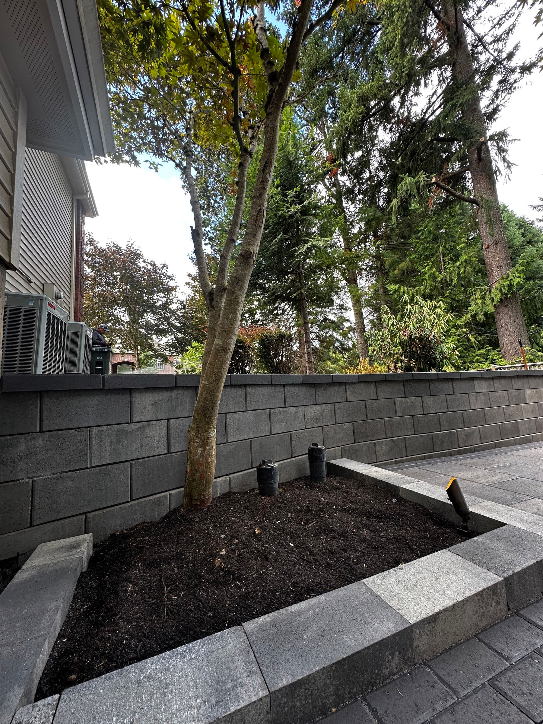 Retaining wall project by Weeping Willow for a Hillsboro area yard